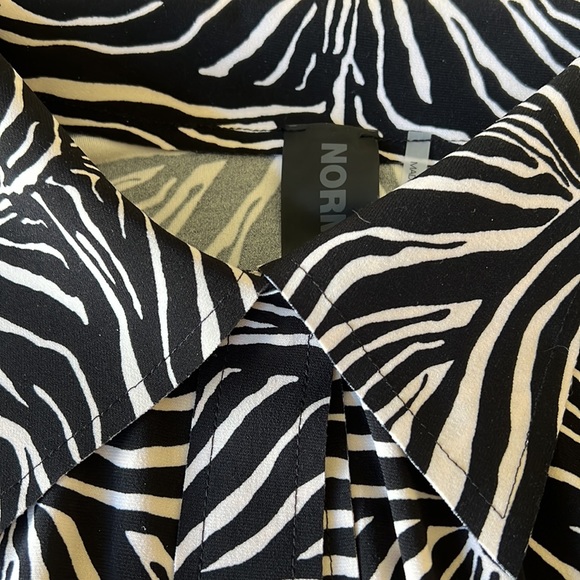 NWT Norma Kamala NK Zebra Print Collared Shirt Size S - Picture 4 of 10